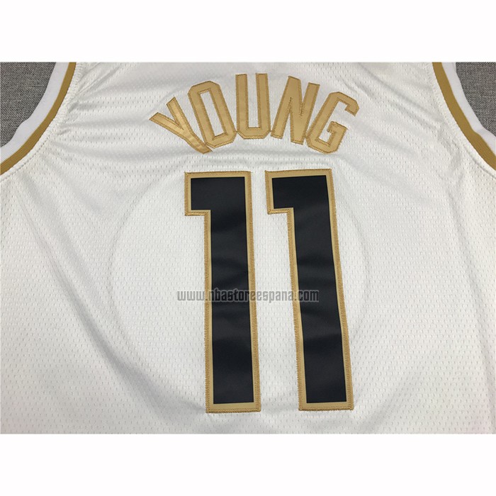 Camiseta Golden Edition Atlanta Hawks Trae Young NO 11 Blanco